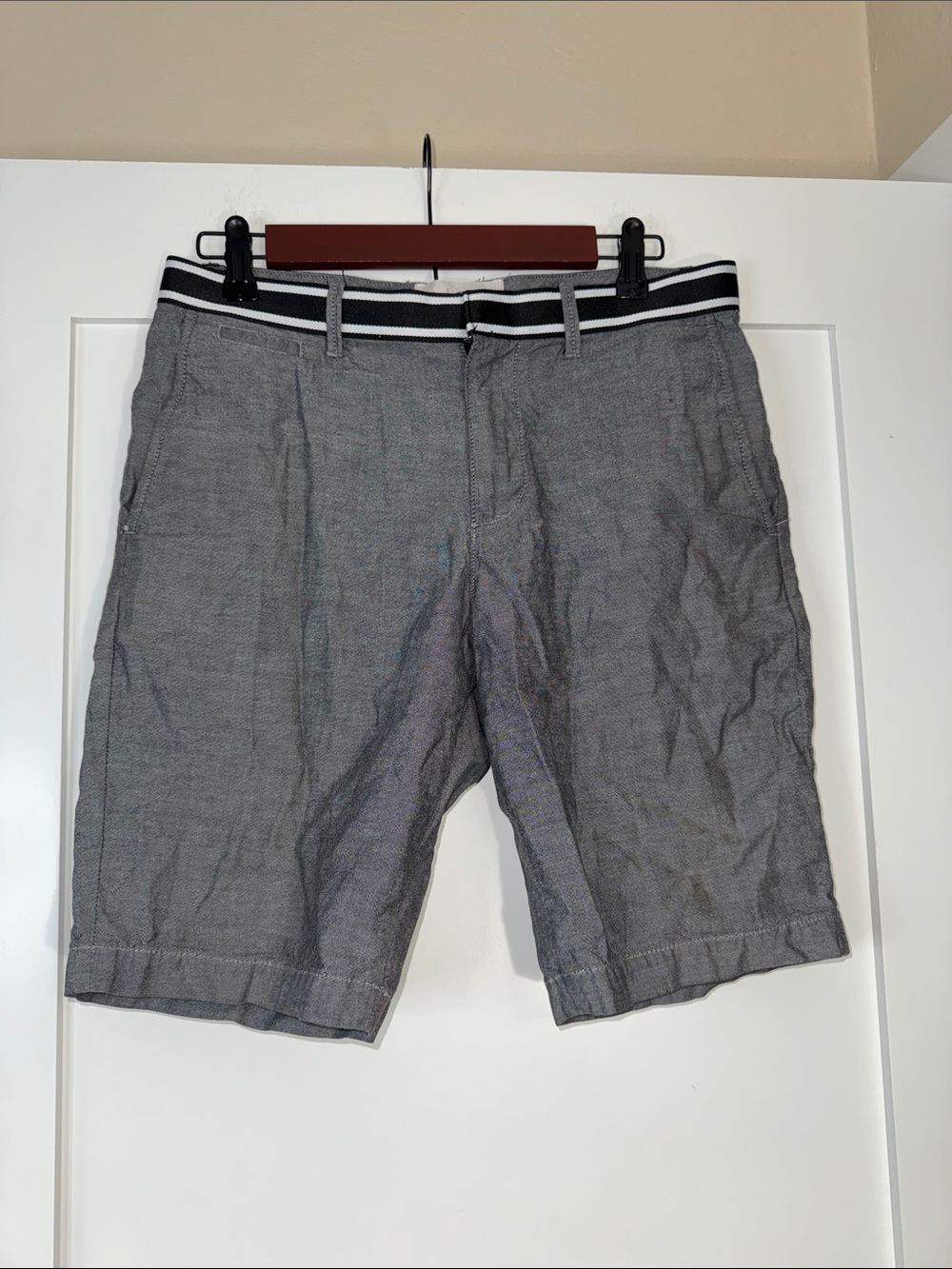 Original Penguin Gray Men’s Casual Shorts with Stripe Waistband Sz 29